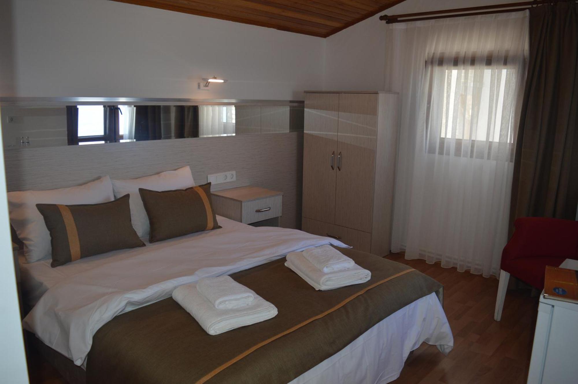 Yakamoz Otel Urla Exterior photo